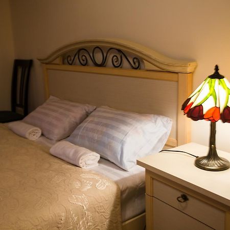 Interhouse Almaty Hostel ภายนอก รูปภาพ