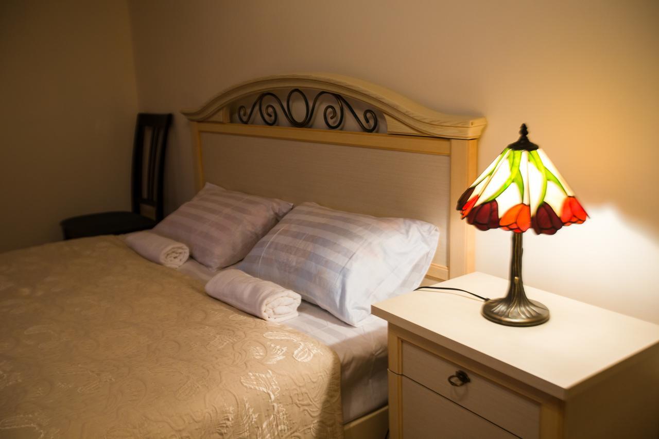 Interhouse Almaty Hostel ภายนอก รูปภาพ