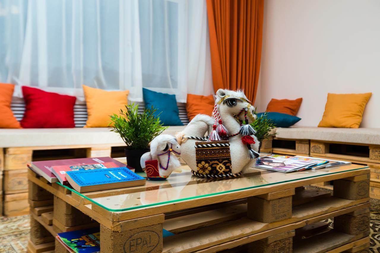 Interhouse Almaty Hostel ภายนอก รูปภาพ