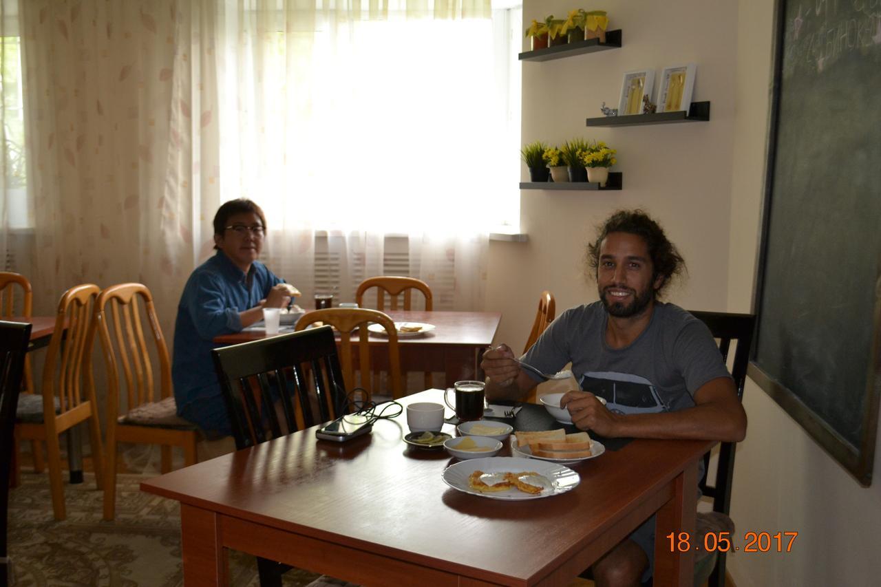 Interhouse Almaty Hostel ภายนอก รูปภาพ